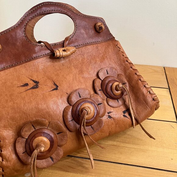 Leather Boho Shoulder Bag Top Handle Purse with 3D Flower Applique Design - Picture 2 of 11